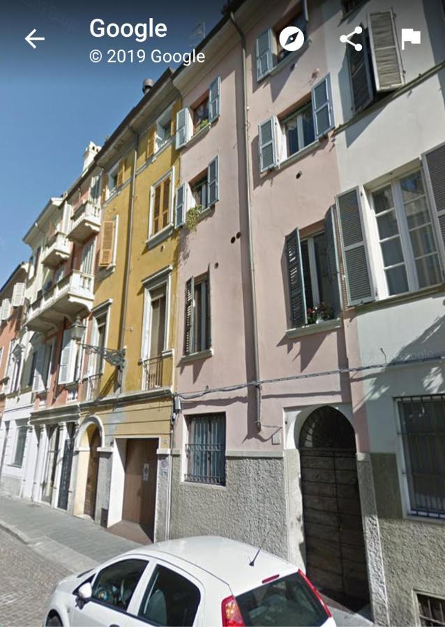 Banksy - Arte In Centro Citta Apartment Parma Exterior foto
