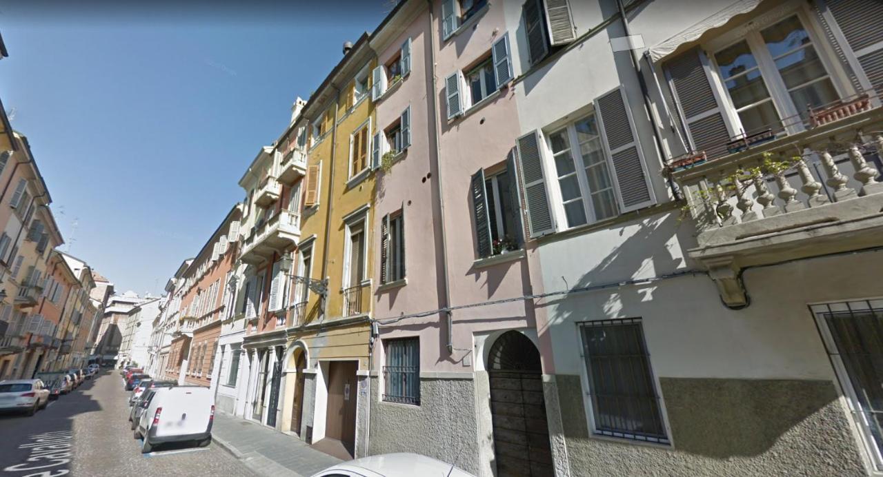 Banksy - Arte In Centro Citta Apartment Parma Exterior foto